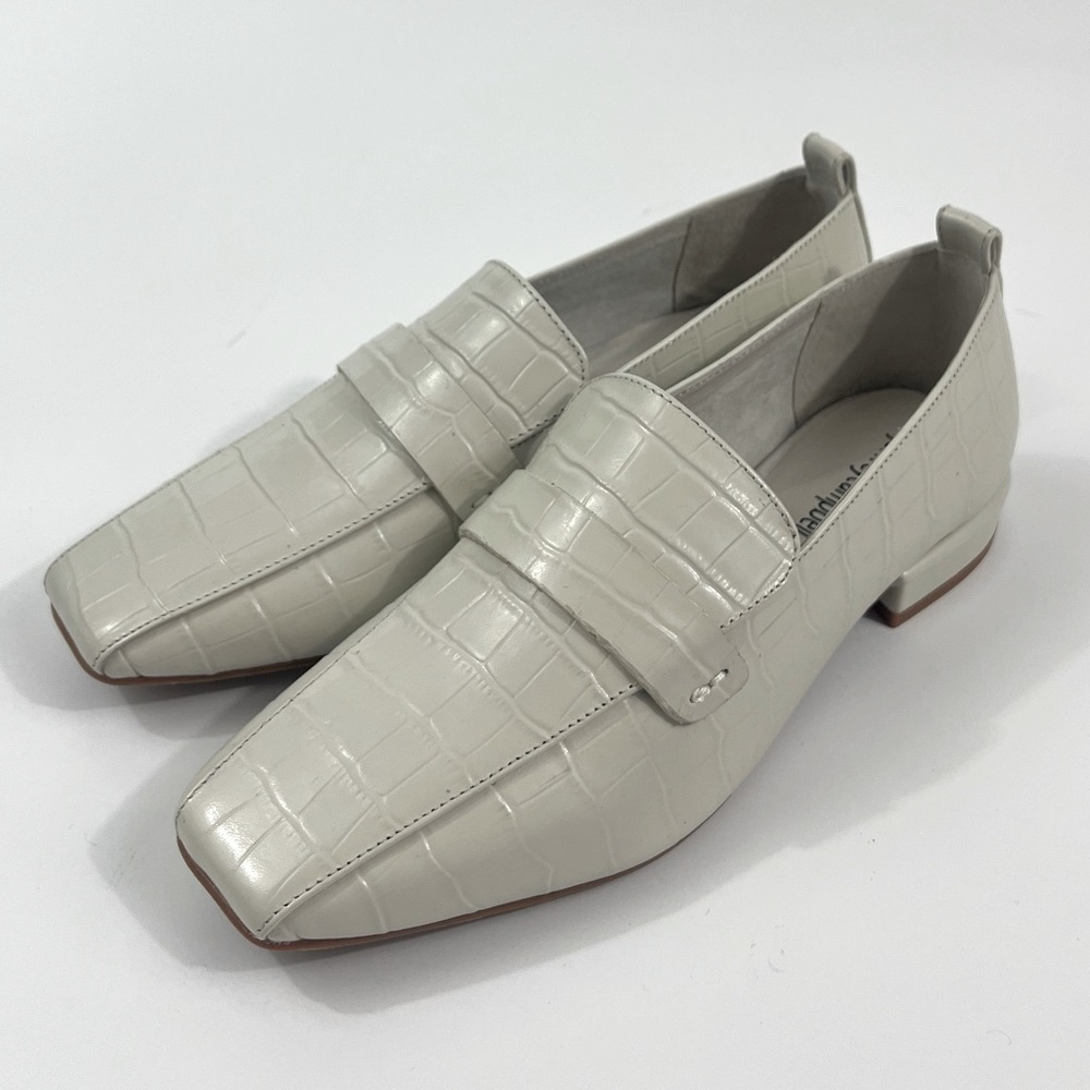 NWT Jeffrey Campbell-Marko Croc Embossed Loafer Ivory 7